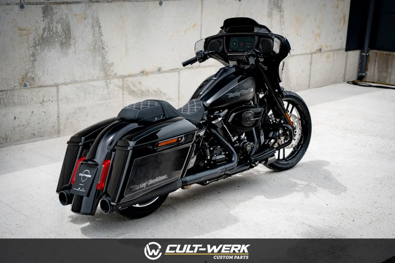 Harley-Davidson STREET GLIDE 24 "FADE CAMOU" LUFT by Cult-Werk