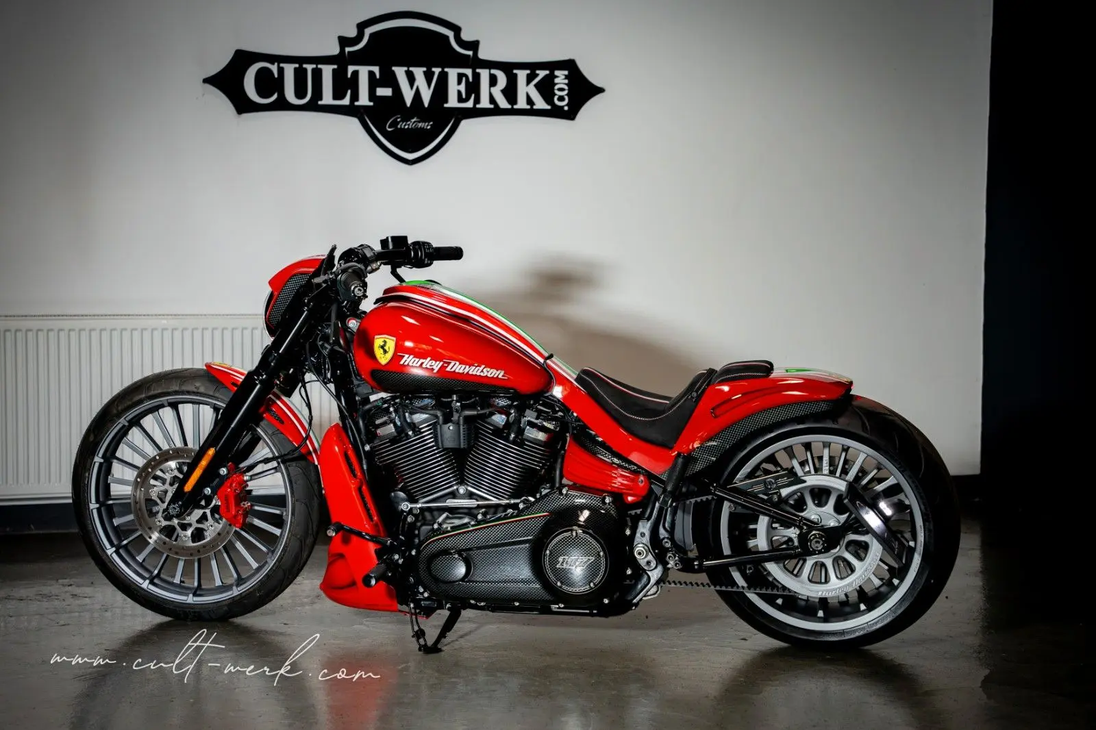 Harley-Davidson Breakout 117 24 FERRARI by CULT-WERK UNIKAT