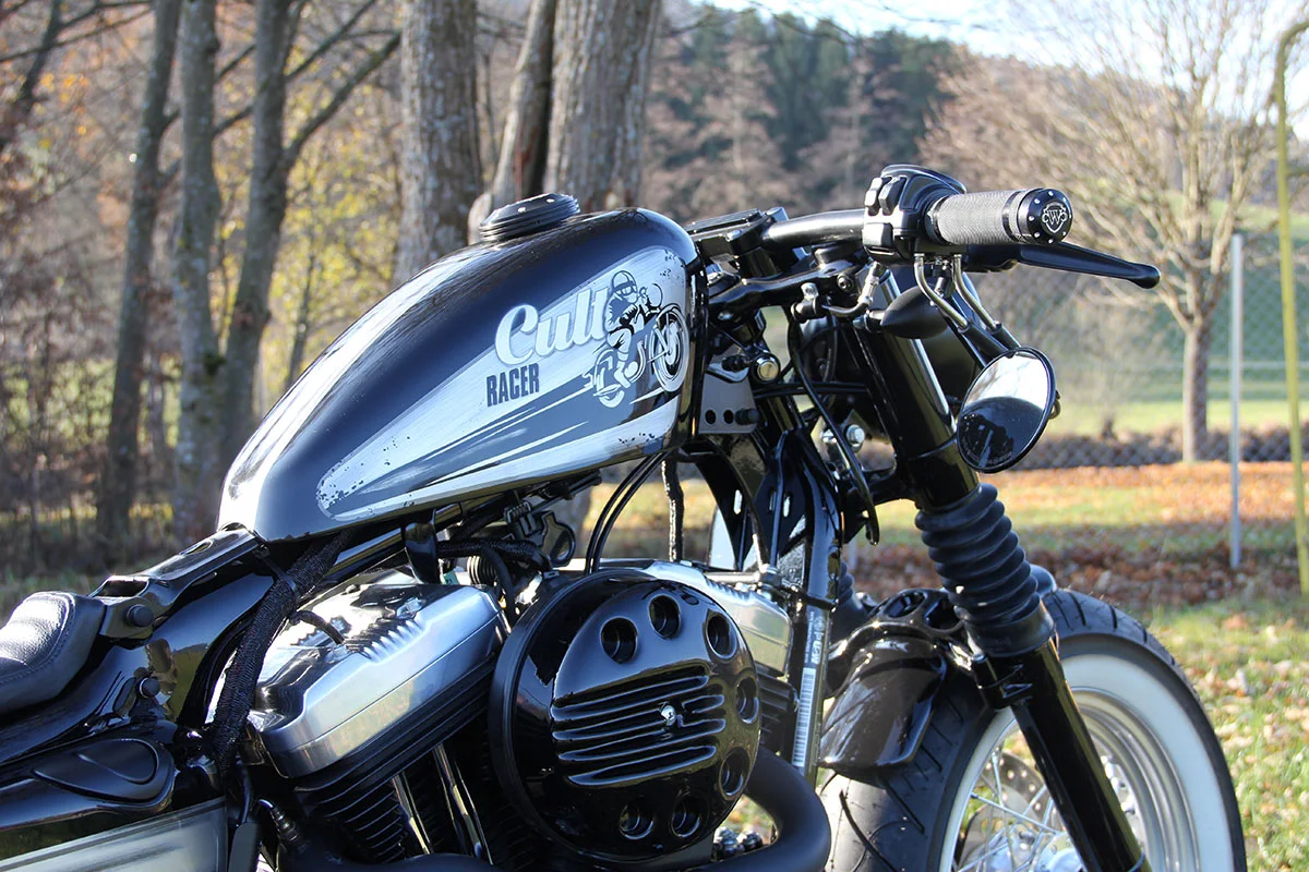 Tank lift (suitable for Harley-Davidson models: all Sportster)