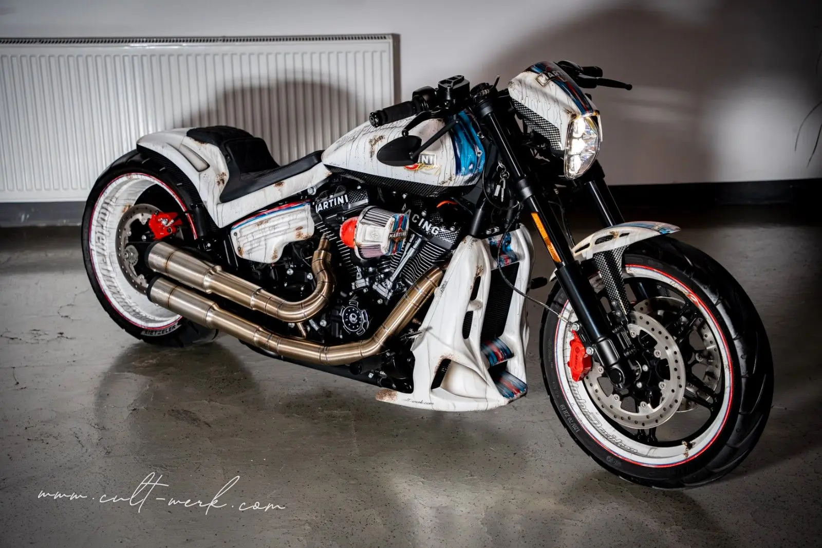 Harley-Davidson FXDRS 114 "Martini Used Look" by Cult-Werk