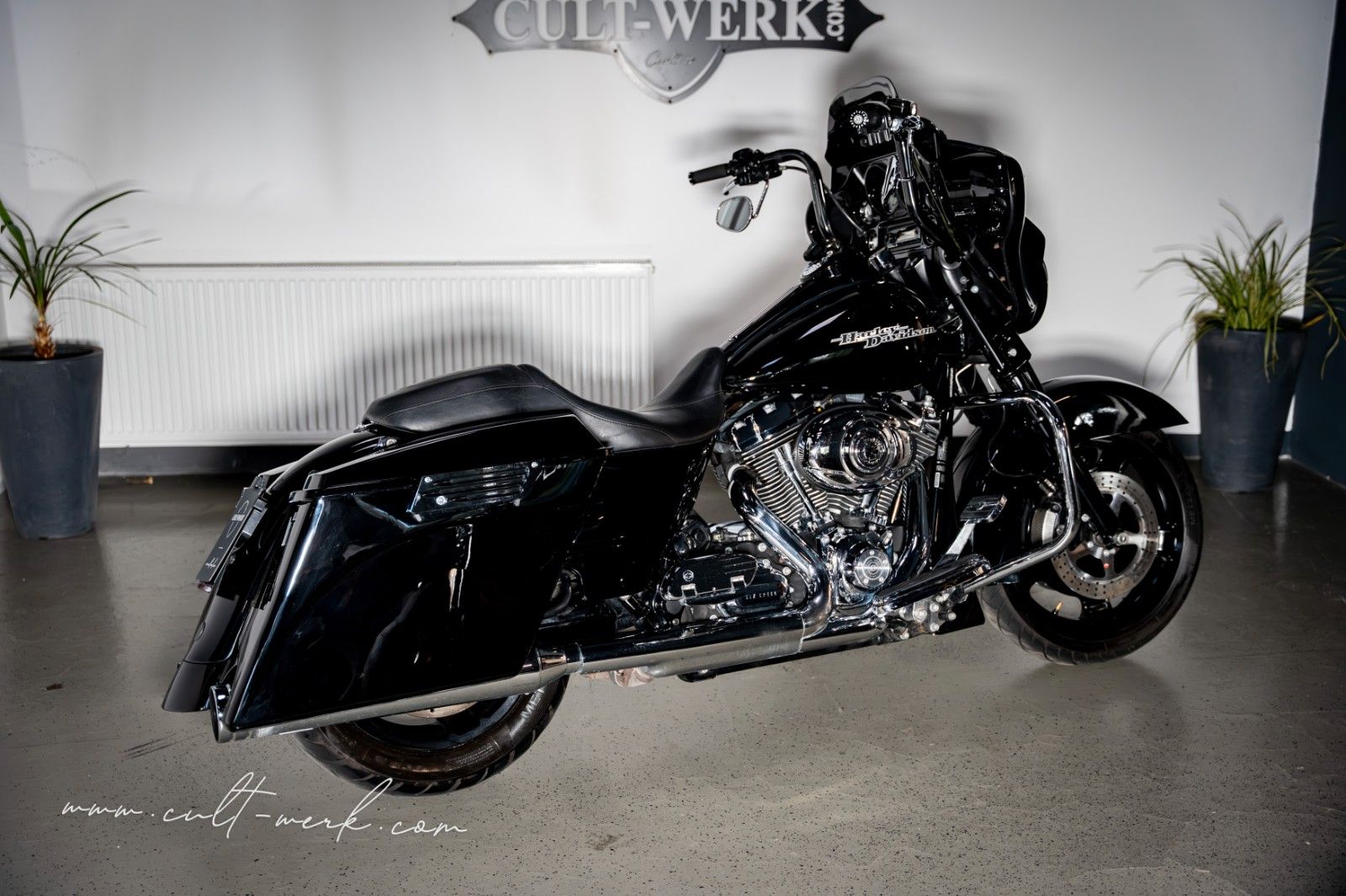 Harley-Davidson Street Glide TC103 APE KESSTECH CVO LED