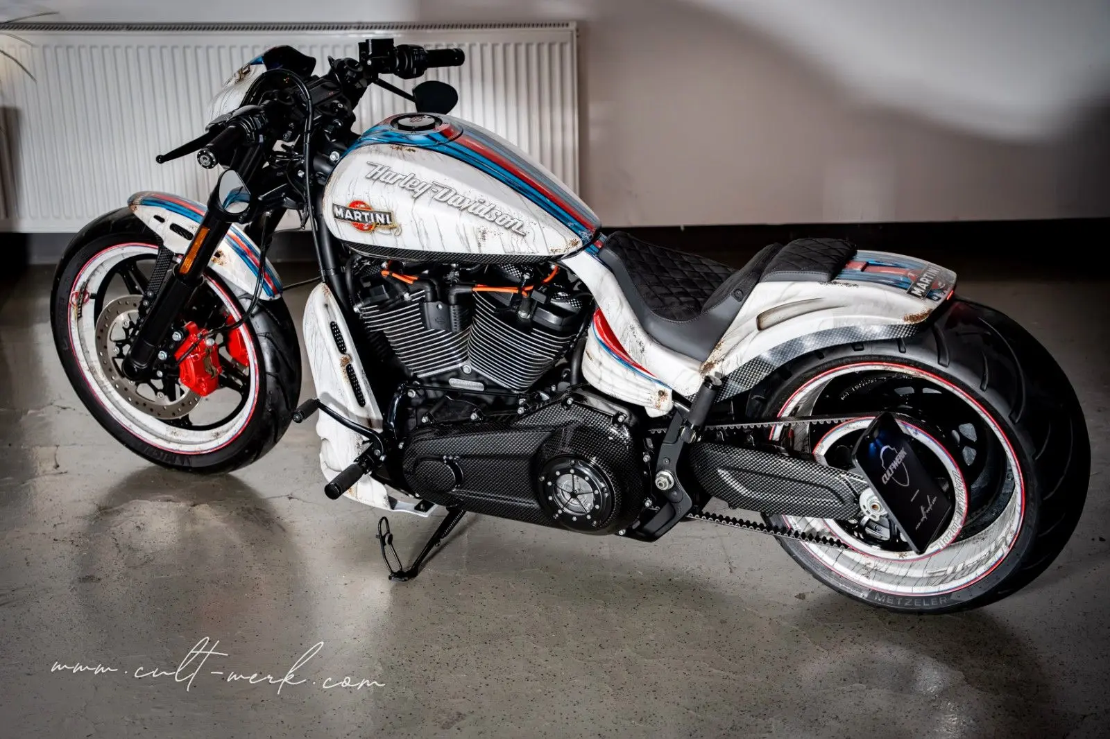 Harley-Davidson FXDRS 114 "Martini Used Look" by Cult-Werk