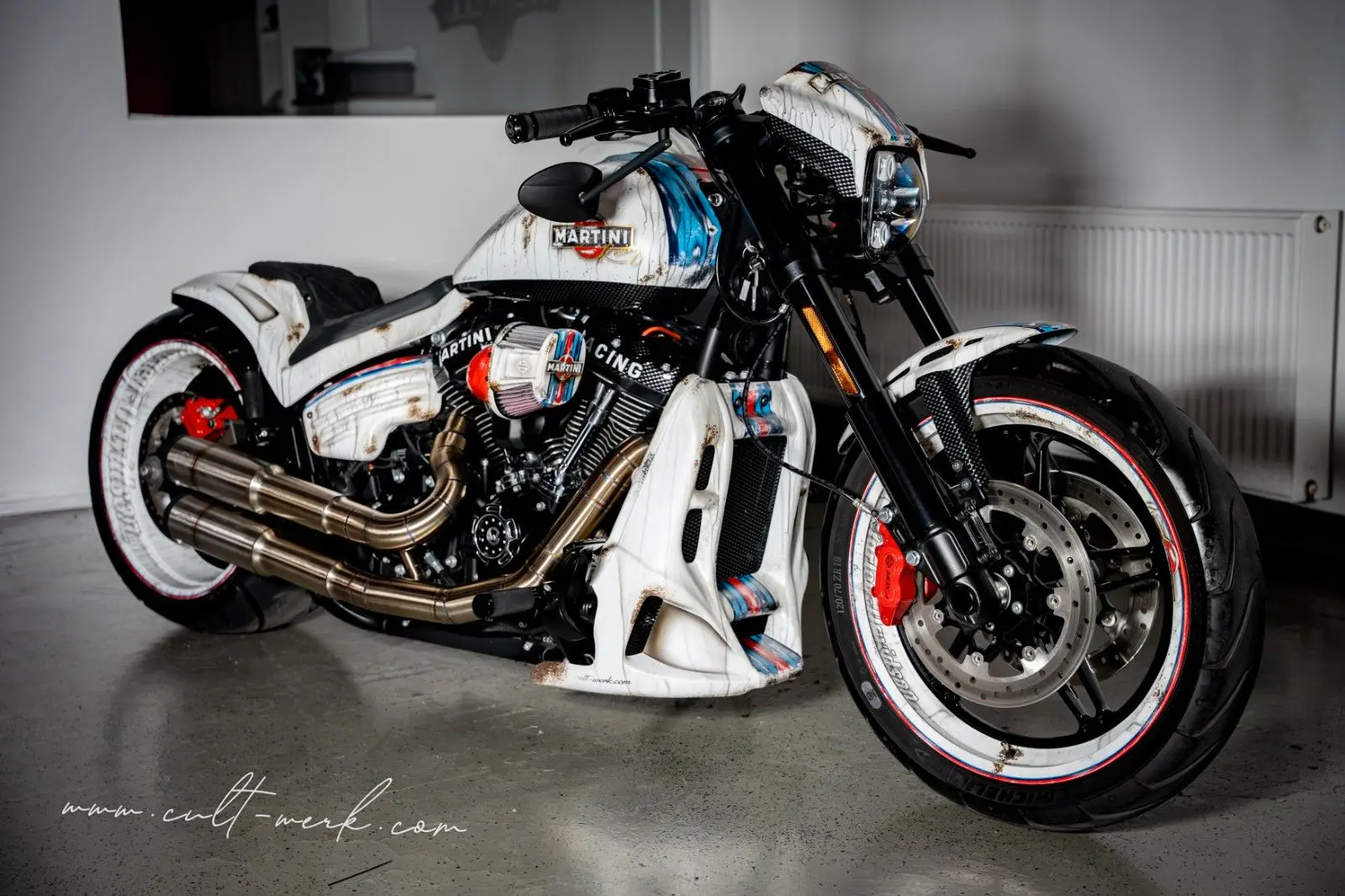 Harley-Davidson FXDRS 114 "Martini Used Look" by Cult-Werk