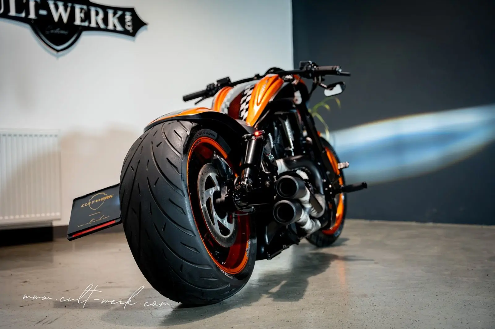 Harley-Davidson V-Rod Night Rod Special "Orange Racer" by CW