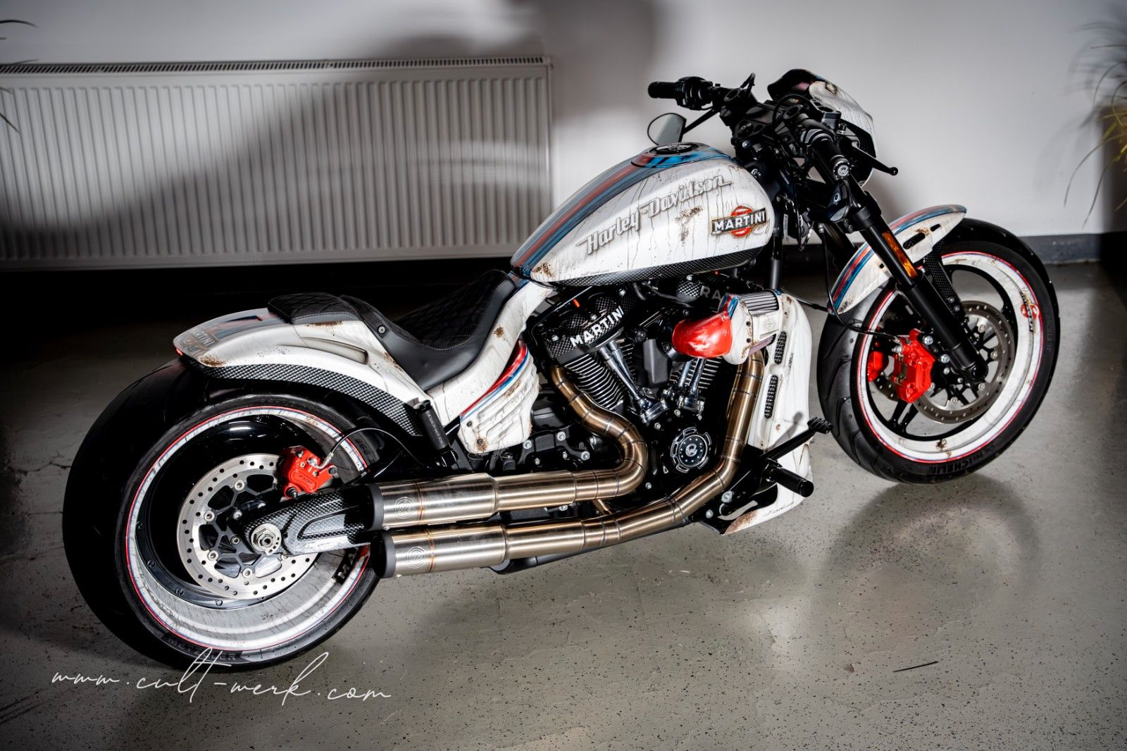 Harley-Davidson FXDRS 114 "Martini Used Look" by Cult-Werk