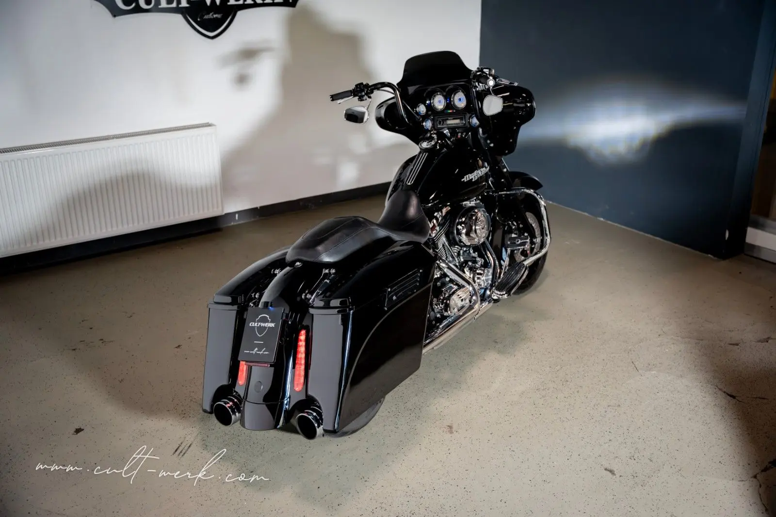 Harley-Davidson Street Glide TC103 APE KESSTECH CVO LED