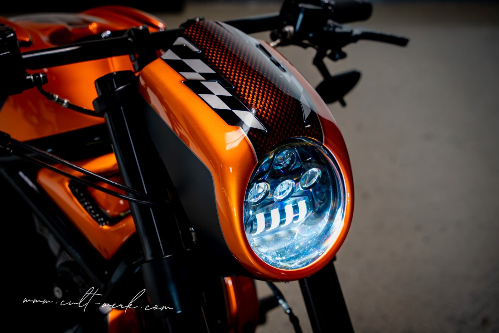 Harley-Davidson V-Rod Night Rod Special "Orange Racer" by CW