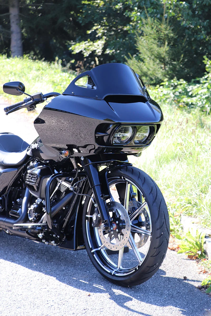 Headlight mask BAD LOOK (suitable for Harley-Davidson models: Road Glide from 2015)