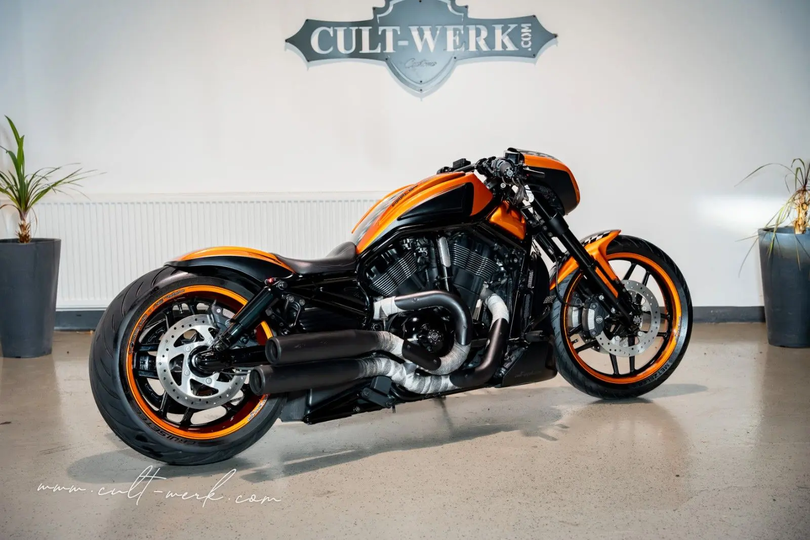 Harley-Davidson V-Rod Night Rod Special "Orange Racer" by CW