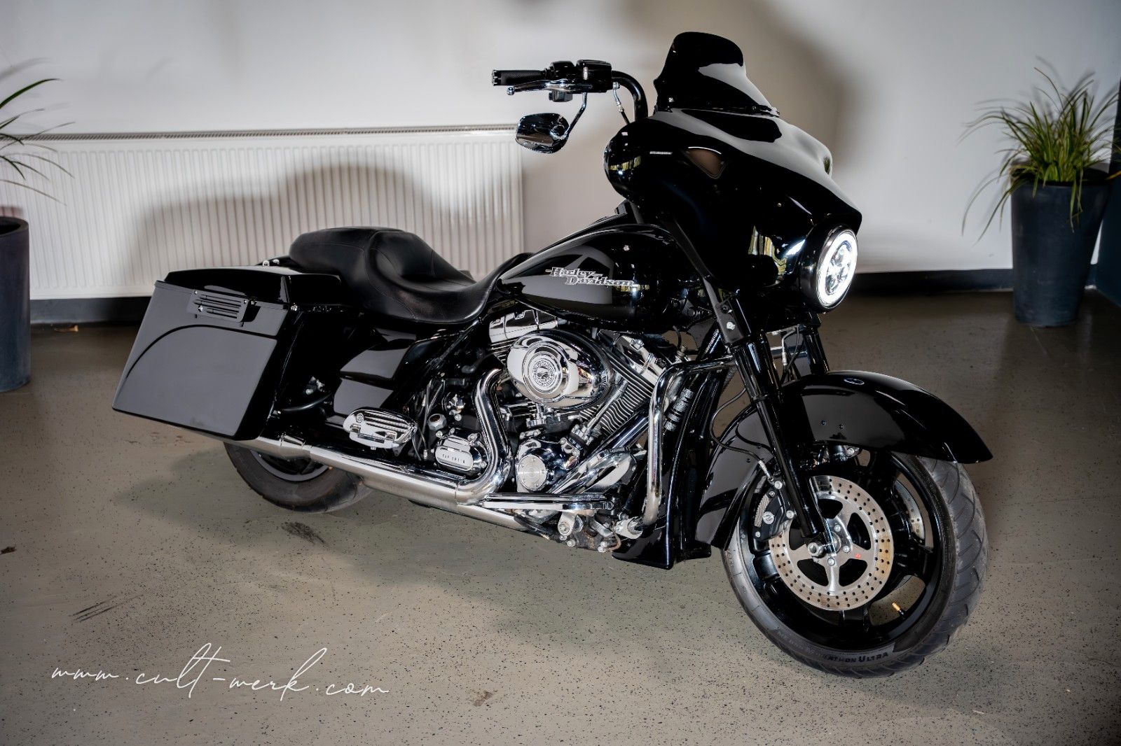 Harley-Davidson Street Glide TC103 APE KESSTECH CVO LED