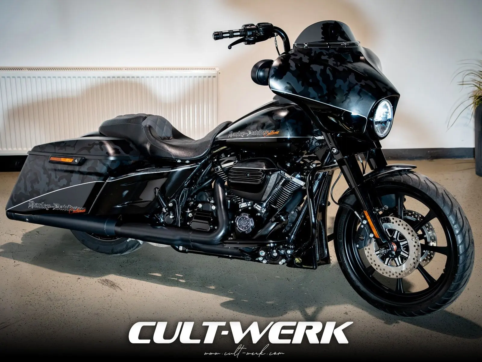 Harley-Davidson STREET GLIDE SPECIAL 21" LUFT KLAPPE - CULT-WERK