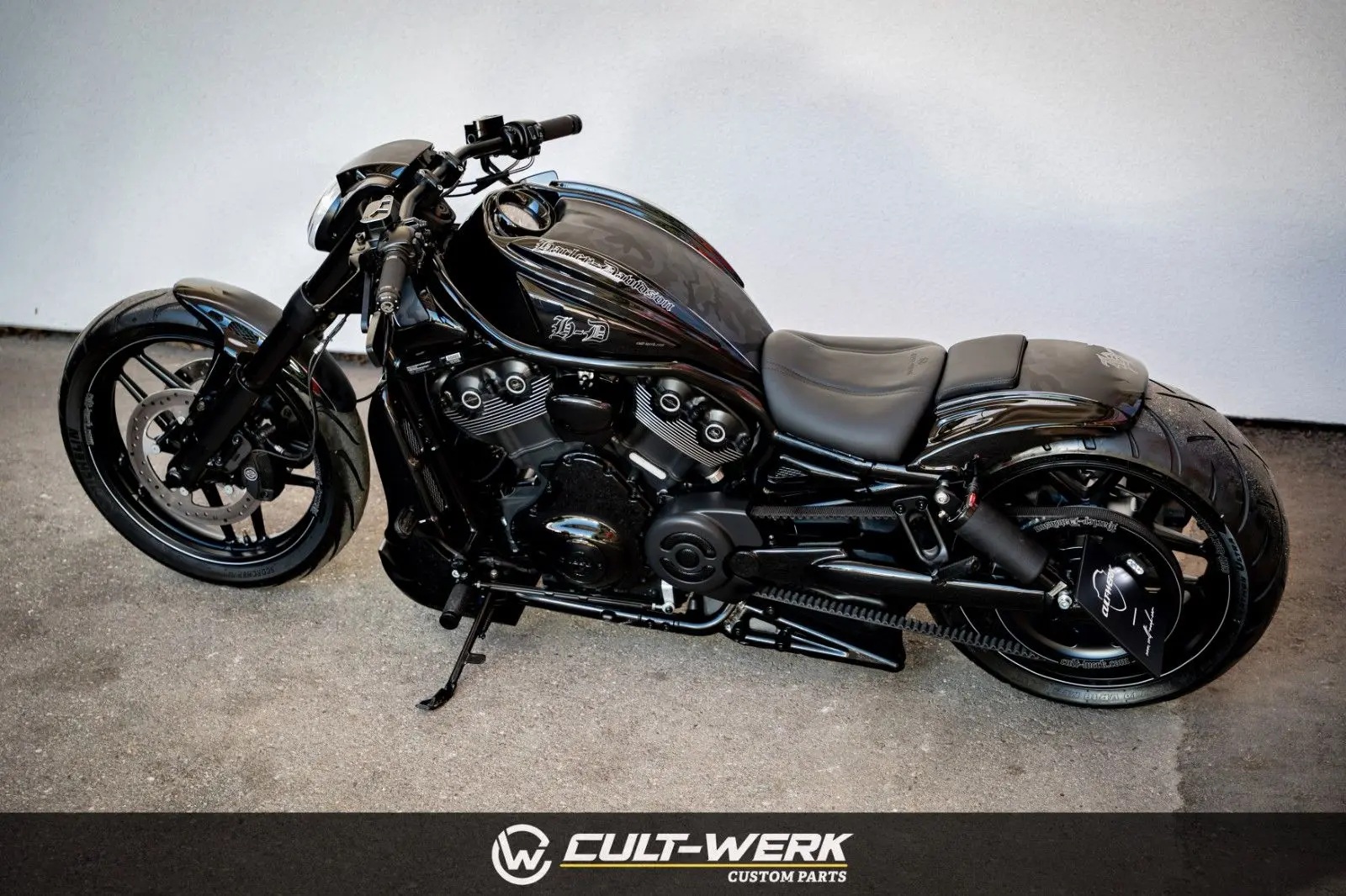 Harley-Davidson V-Rod Night Rod Special "Black Camouflage Fade"