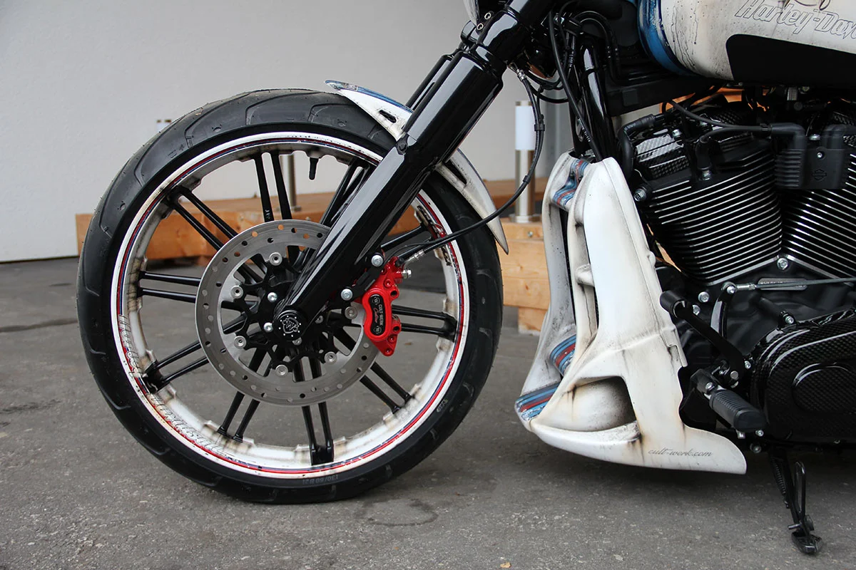 Front fender CUSTOM V2 (suitable for Harley-Davidson models: Breakout 2013 - current)