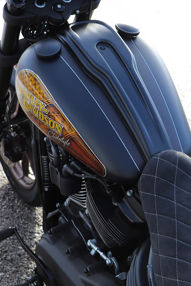 Dash Cover (passend für Harley-Davidson Modelle: Low Rider ab 2018 & Breakout ab 2023)