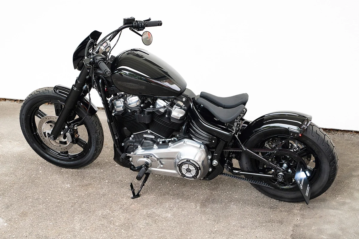 Mitschwingendes Heckfender (passend für Harley-Davidson Modelle: Street Bob & Softail Standard ab 2018)