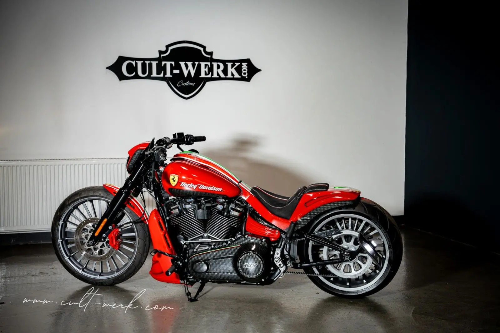 Harley-Davidson Breakout 117 24 FERRARI by CULT-WERK UNIKAT