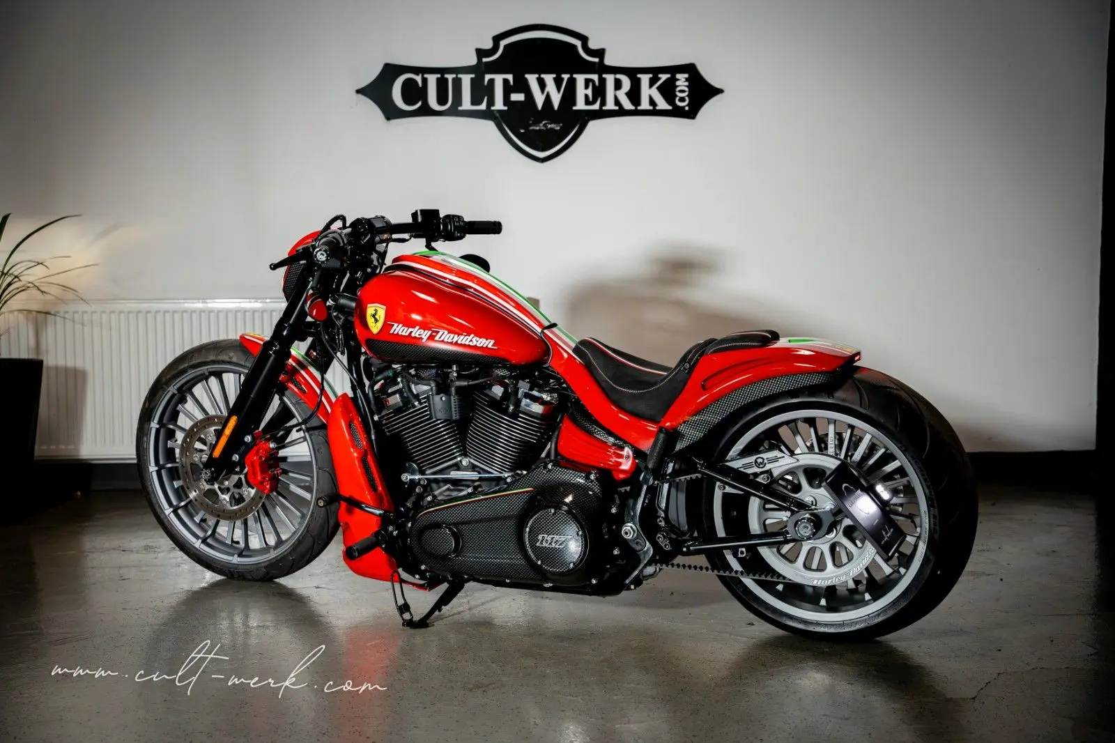 Harley-Davidson Breakout 117 24 FERRARI by CULT-WERK UNIKAT