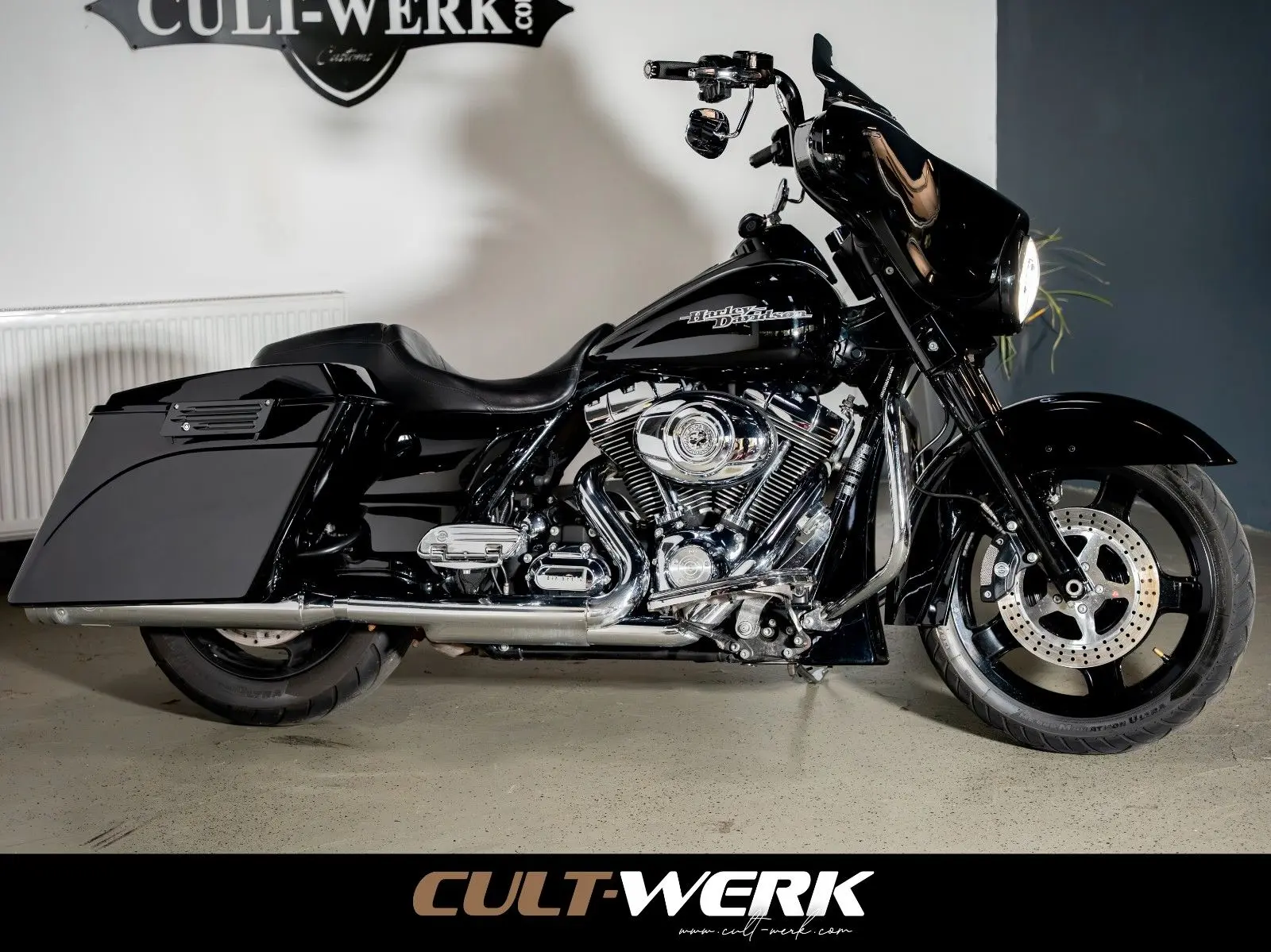 Harley-Davidson Street Glide TC103 APE KESSTECH CVO LED