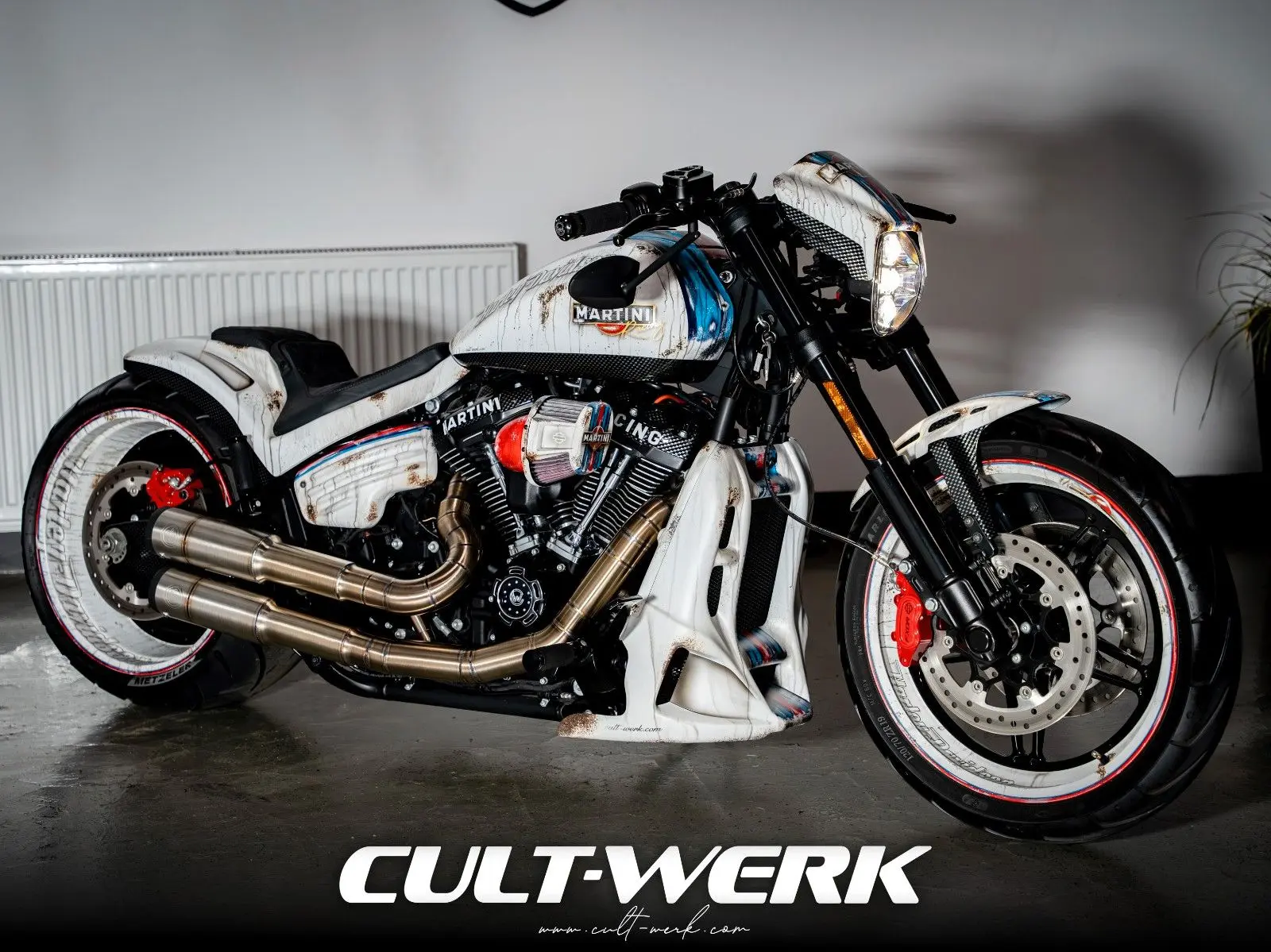 Harley-Davidson FXDRS 114 "Martini Used Look" by Cult-Werk