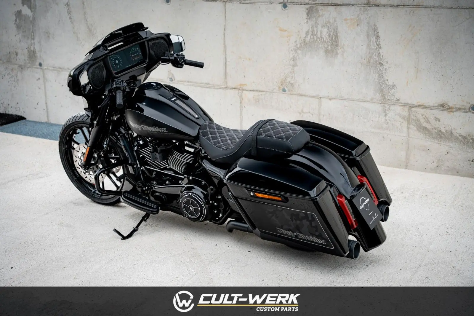 Harley-Davidson STREET GLIDE 24 "FADE CAMOU" LUFT by Cult-Werk