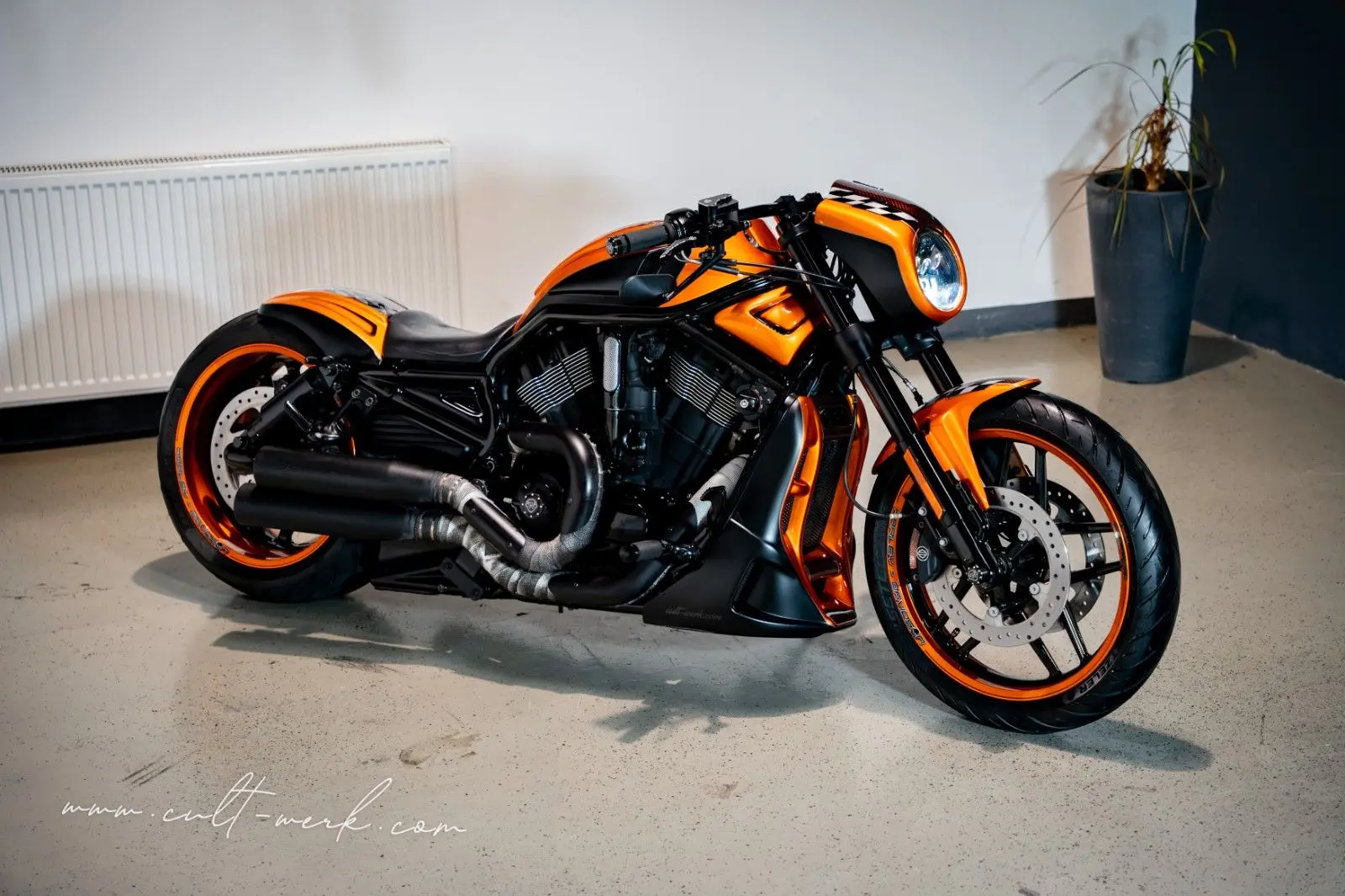 Harley-Davidson V-Rod Night Rod Special "Orange Racer" by CW