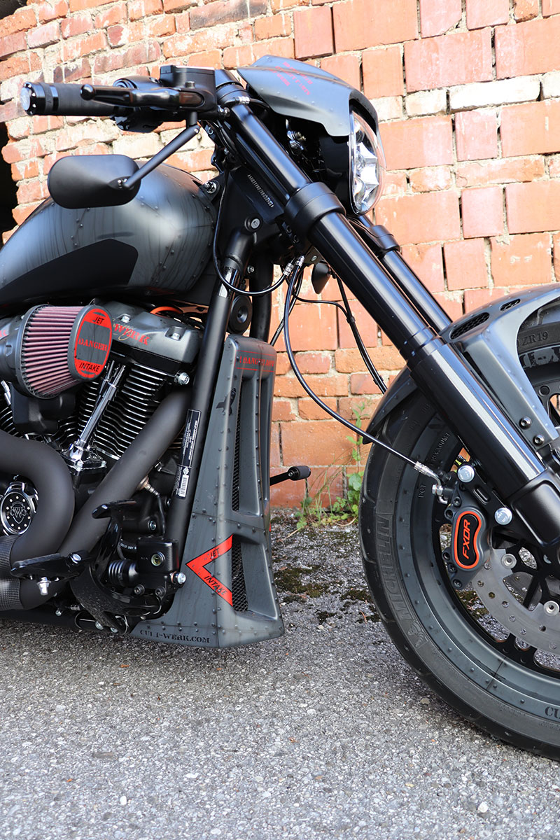 Front spoiler CUSTOM (suitable for Harley-Davidson models: Softail from 2018)