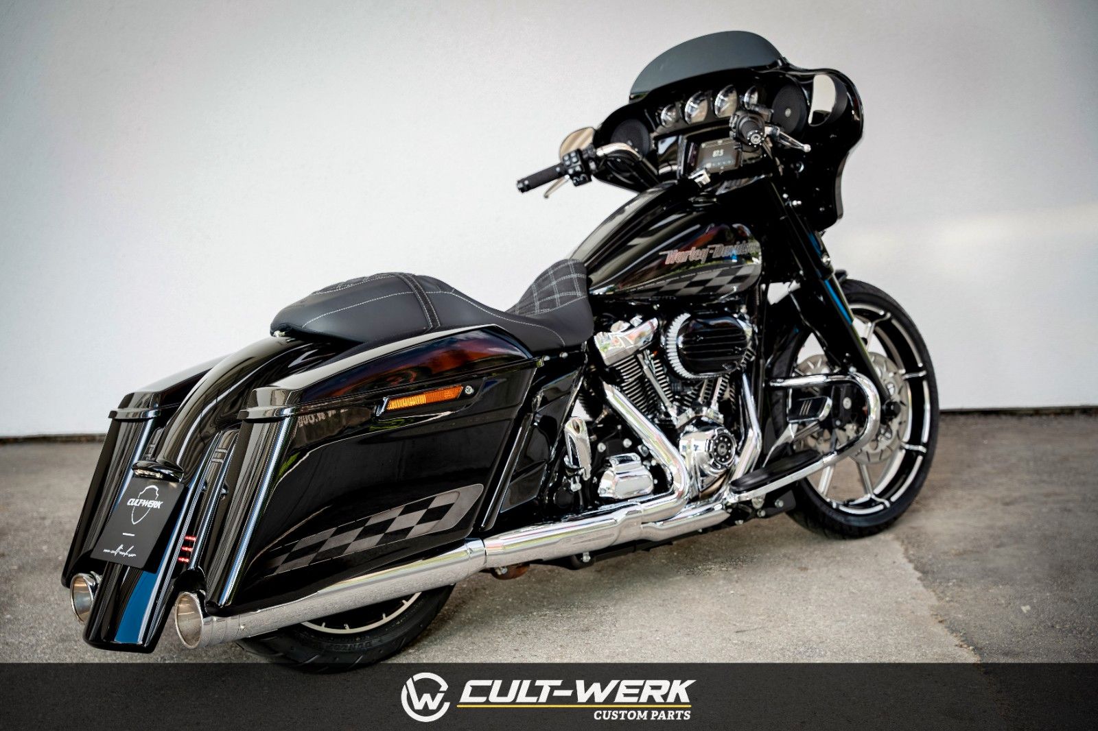 Harley-Davidson STREET GLIDE SPECIAL 21" LUFT KLAPPE - CULT-WERK