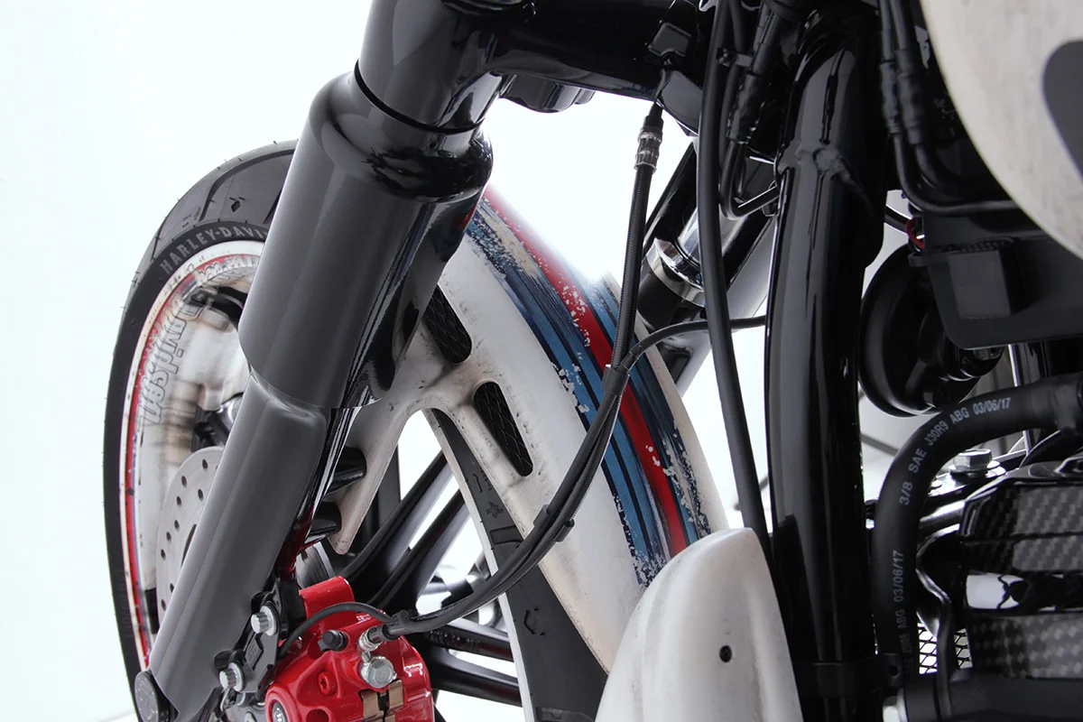 Front fender CUSTOM V2 (suitable for Harley-Davidson models: Breakout 2013 - current)