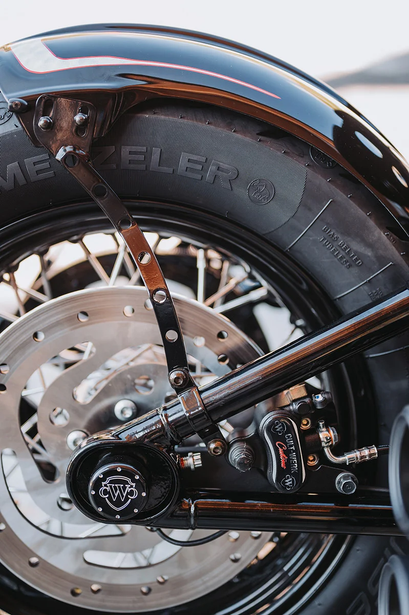 Swinging rear fender (suitable for Harley-Davidson models: Street Bob & Softail Standard from 2018)