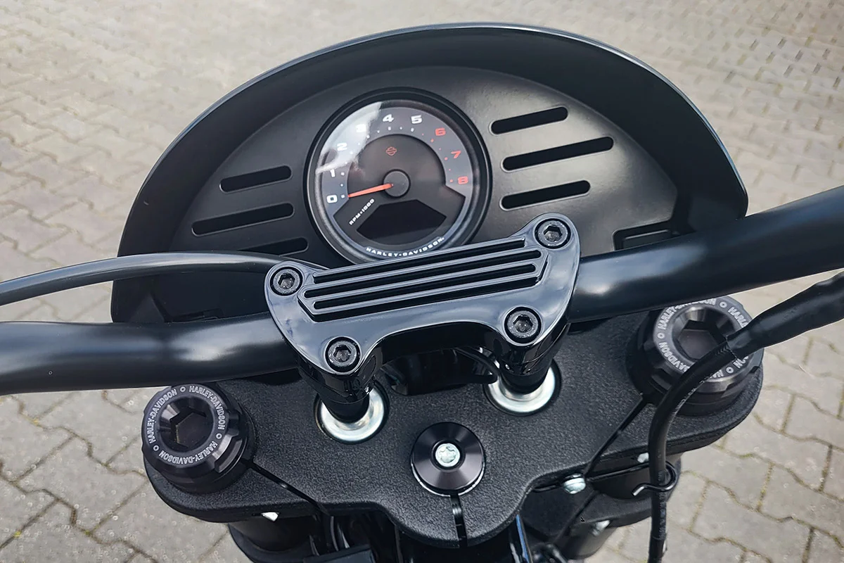 Speedometer offset kit (suitable for Harley-Davidson models: Low Rider S from 2022)