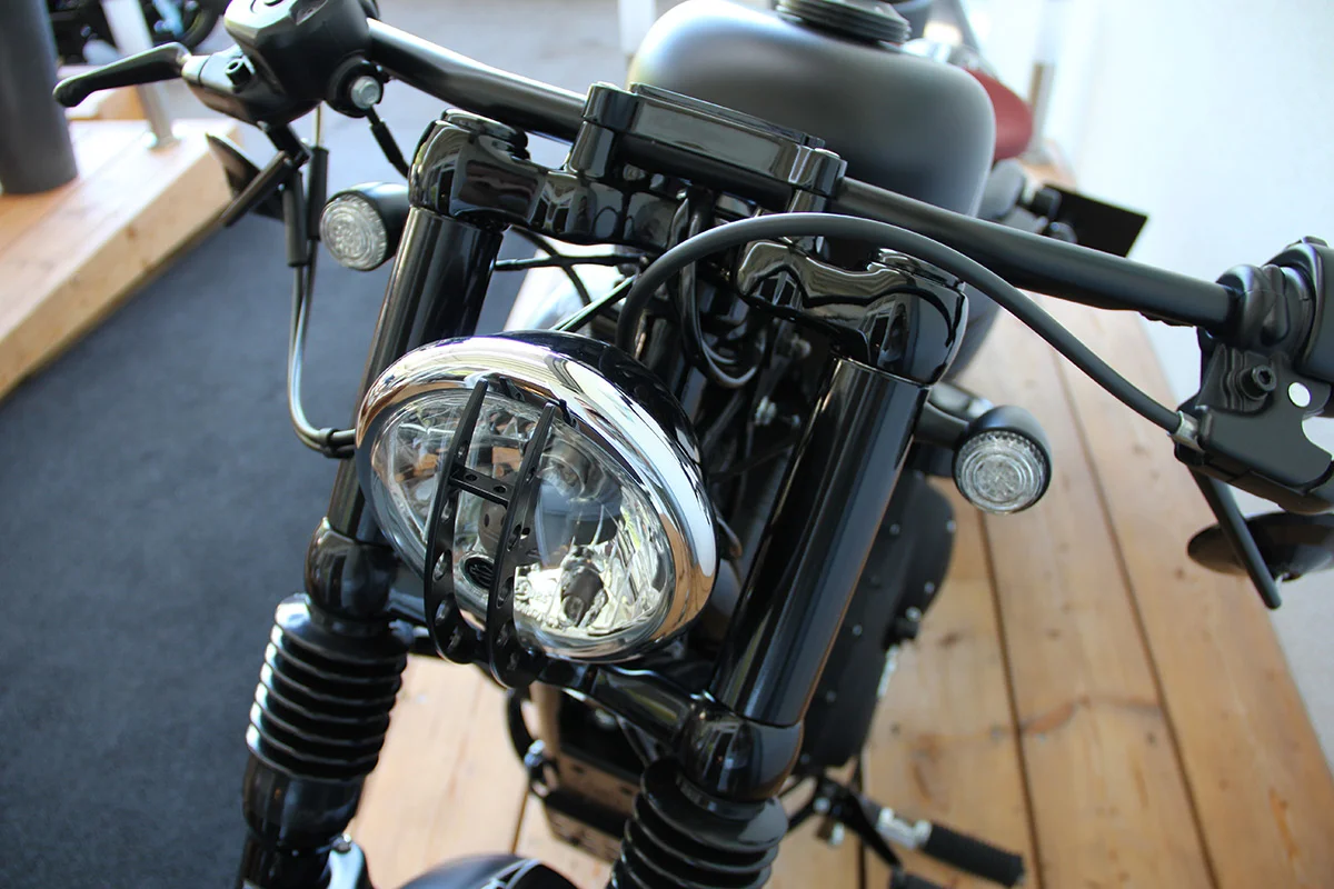 Headlight grille KAMIKAZE (suitable for Harley-Davidson models: all Sportster 48)