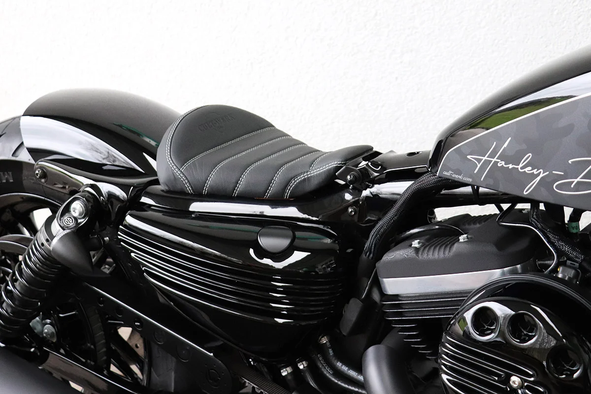 Frame seat OLD SCHOOL (suitable for Harley-Davidson models: all Sportster, with leather)