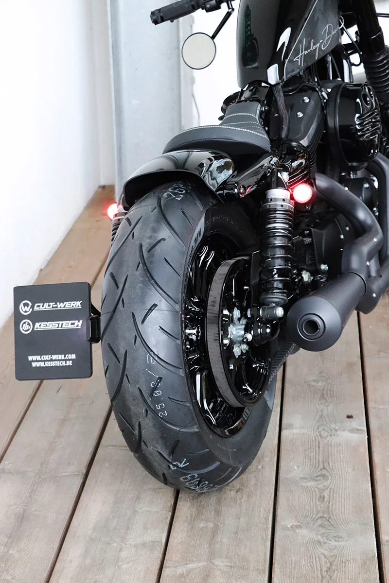 CULT-WERK Cover für Standrohr Schrauben an Harley Davidson 39 mm Gabe,  69,90 €