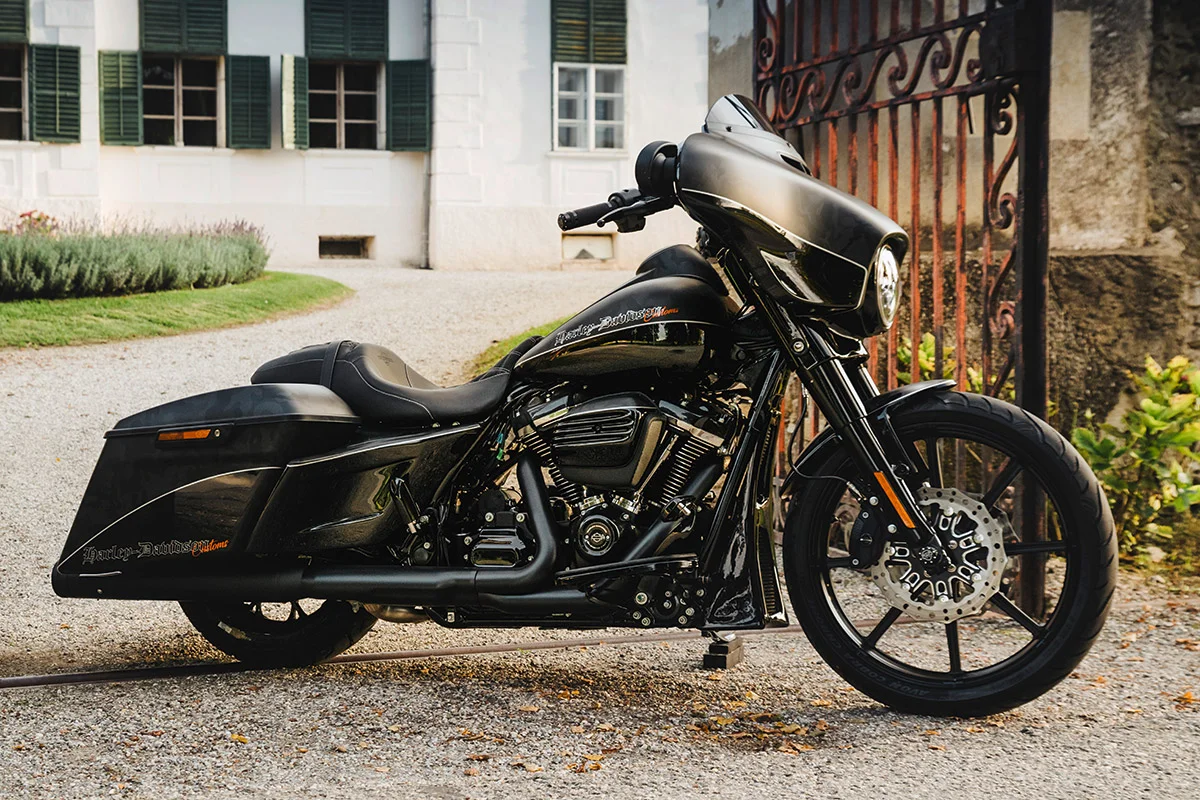 Side cover set CUSTOM (suitable for Harley-Davidson models: Touring from 2009)