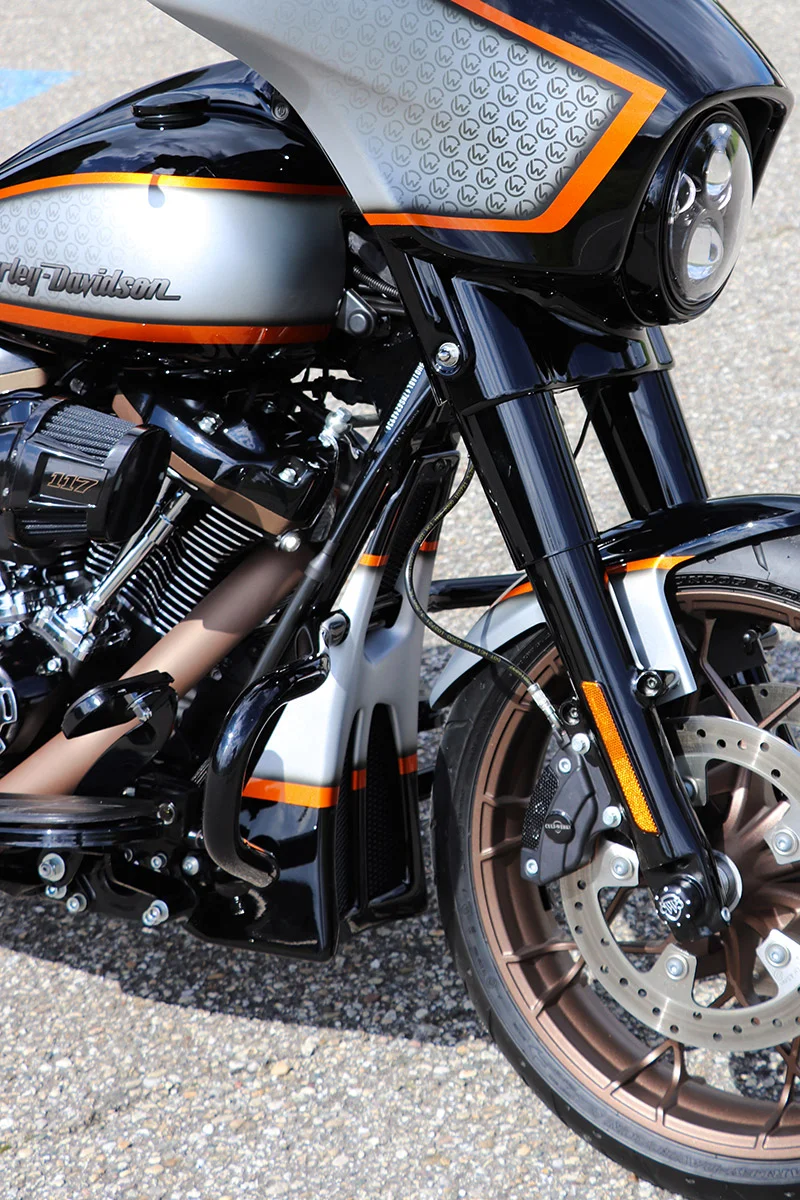 Front spoiler CUSTOM (suitable for Harley-Davidson models: Touring from 2021, with crash bar)